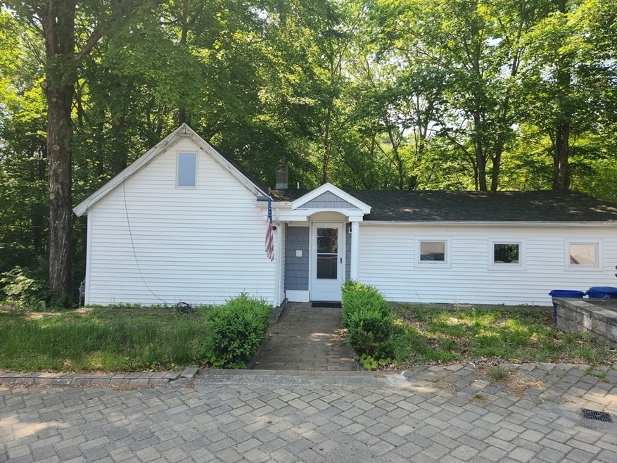 714 Circuit St unit 2, Hanover, MA 02339 - photo 1