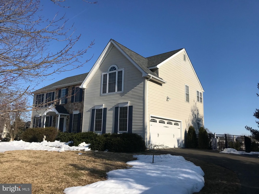 5382 Windtree Dr, Doylestown, PA 18902 - photo 1