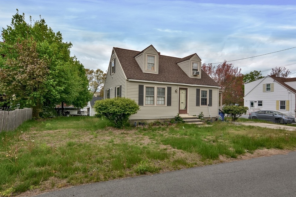 41 S Bowdoin St, Lawrence, MA 01843 - photo 1
