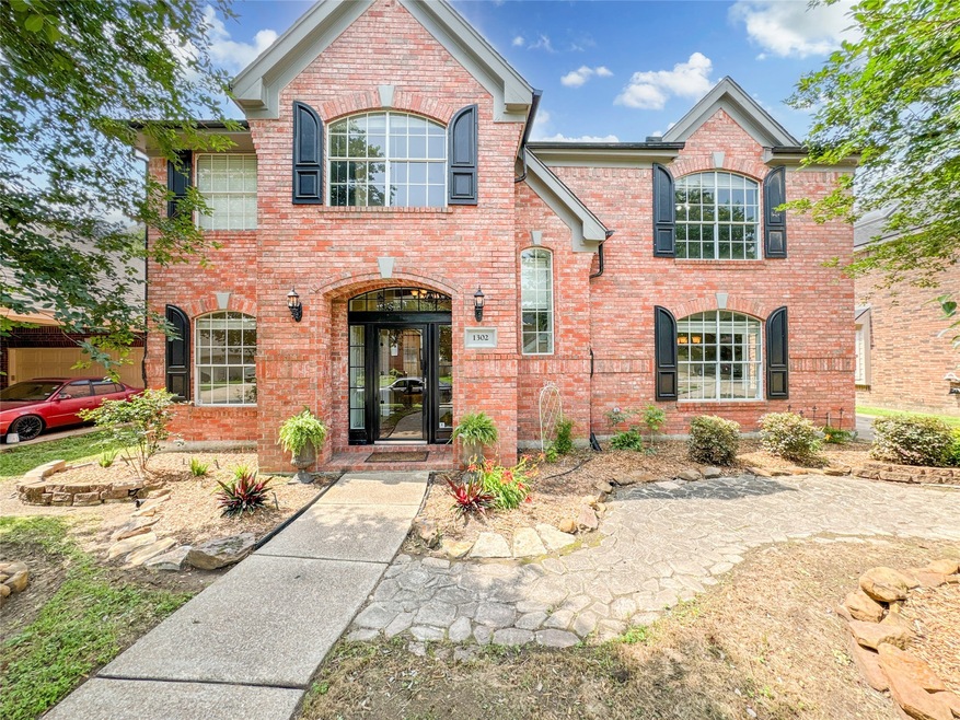 Sold • Co-Listing Agent