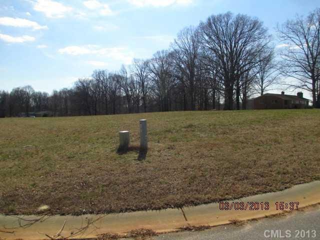 17 Skyland Dr, Statesville, NC 28625 - photo 1