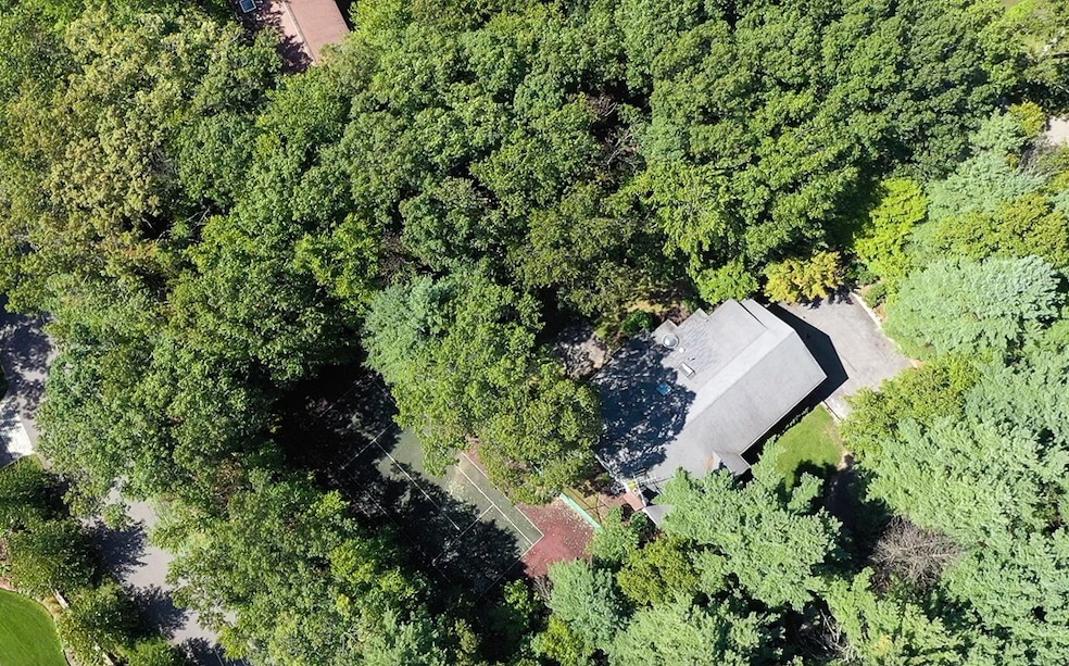 56 Deer Path Ln, Weston, MA 02493 - photo 1