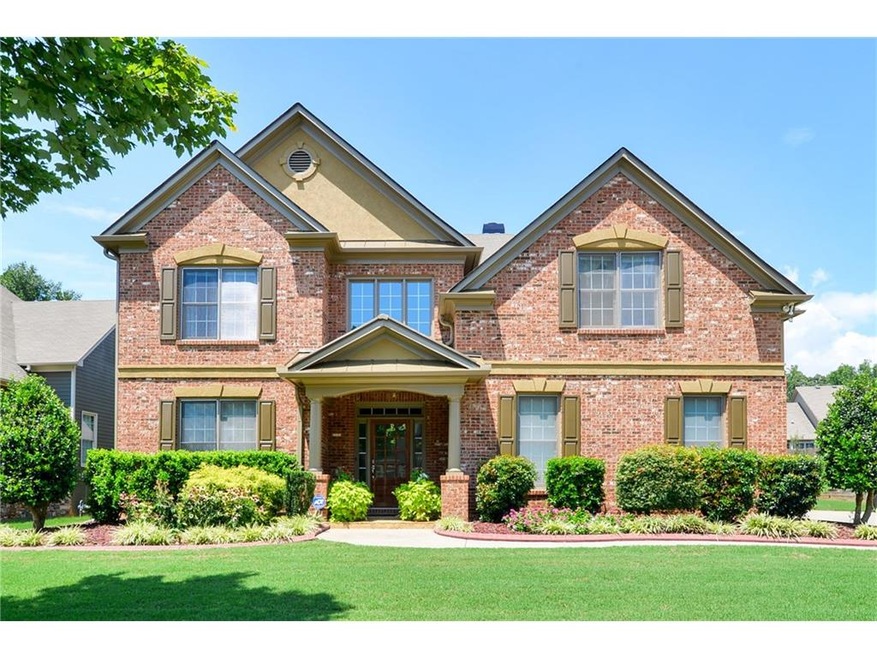 Beautiful 3-sided Brick and Stucco Exterior