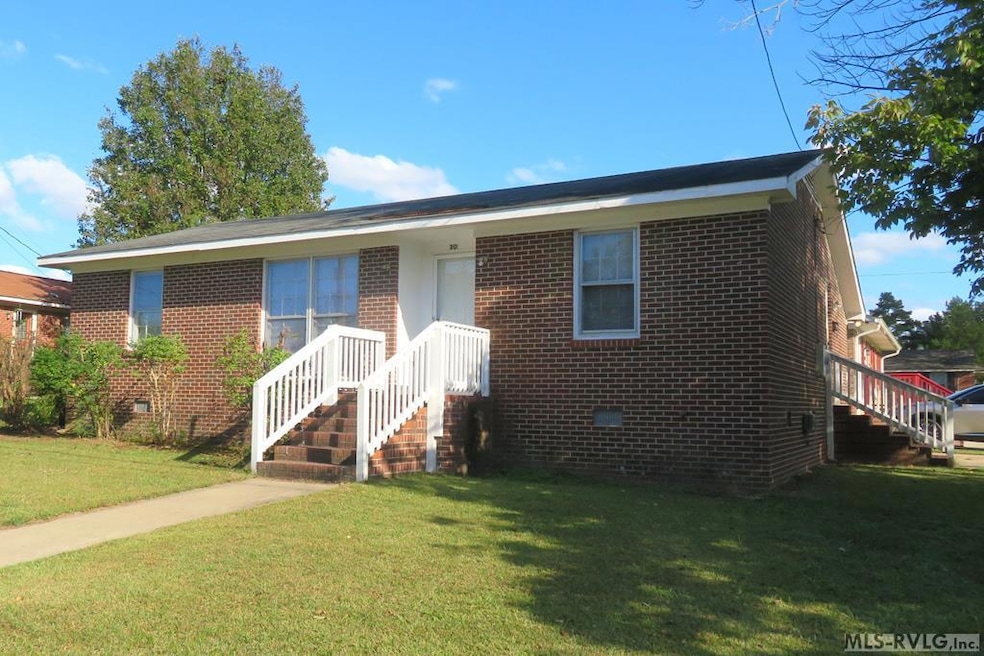 201 Clinton St, Roanoke Rapids, NC 27870 - photo 1