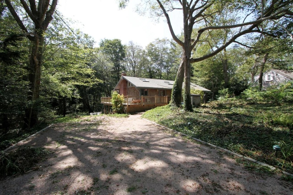 19 Fern Ln, Woods Hole, MA 02543 - photo 1