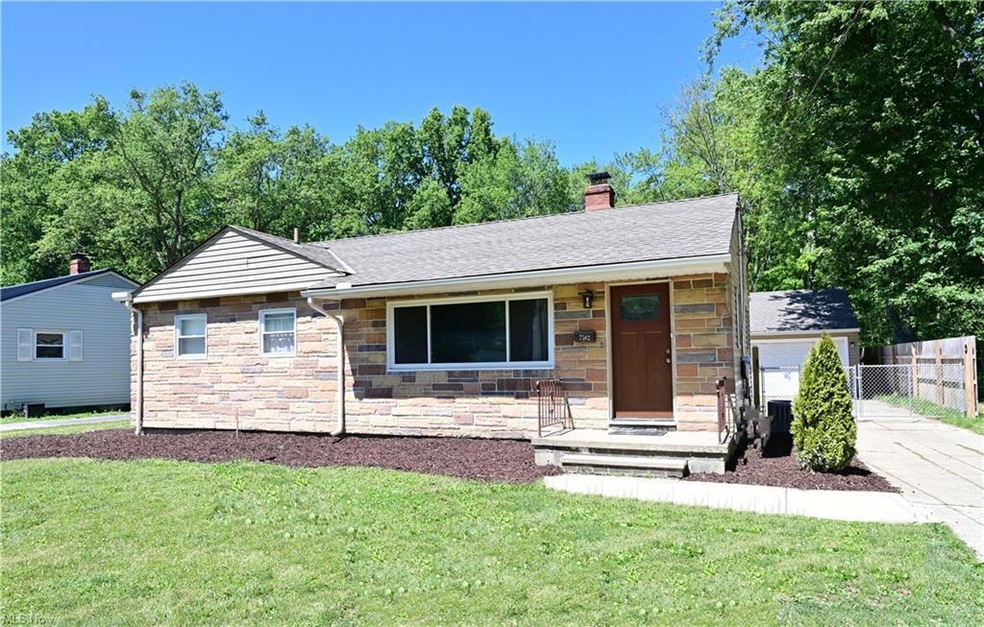 7582 Inland Dr, Olmsted Falls, OH 44138 - photo 1