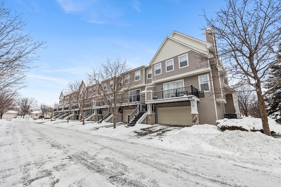 7539 Parkridge Way, Savage, MN 55378 - photo 1