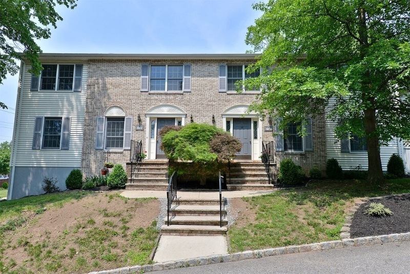 118 Hillcrest Ave, Woodland Park, NJ 07424 - photo 1