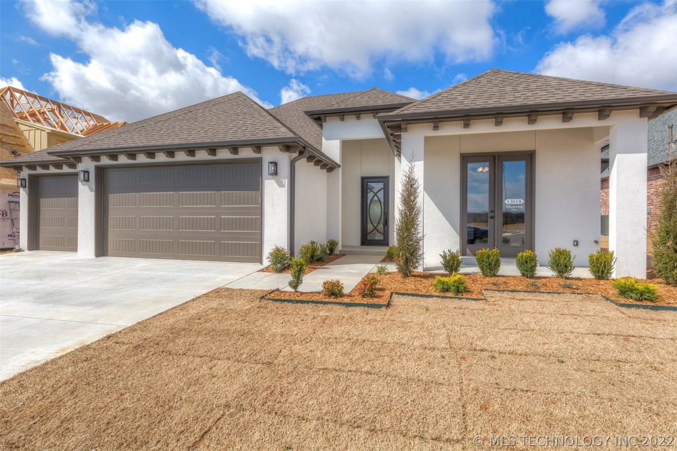 3 bedroom, 2.5 bath home with 2327 sq ft filled wi