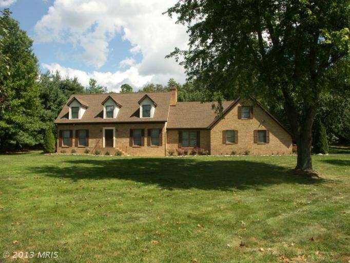 149 Canterbury Ln, Winchester, VA 22603 - photo 1