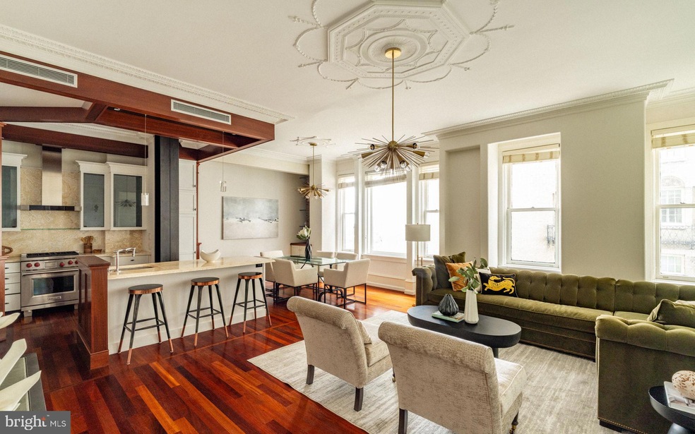 Pending $950,000 • Co-Listing Agent