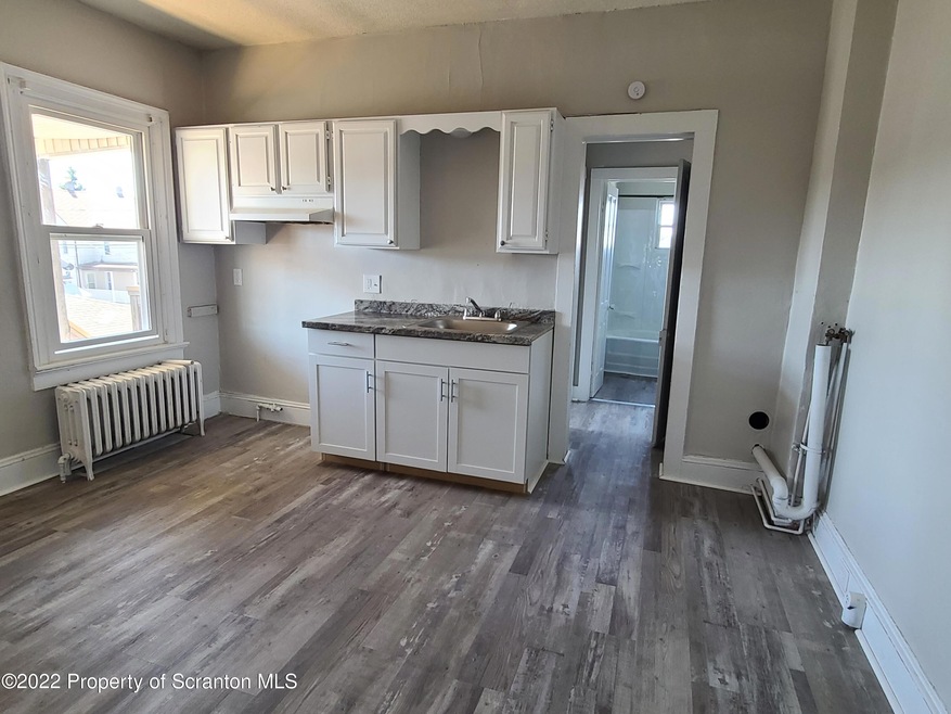 1413 Washburn St unit 15, Scranton, PA 18504 - photo 1