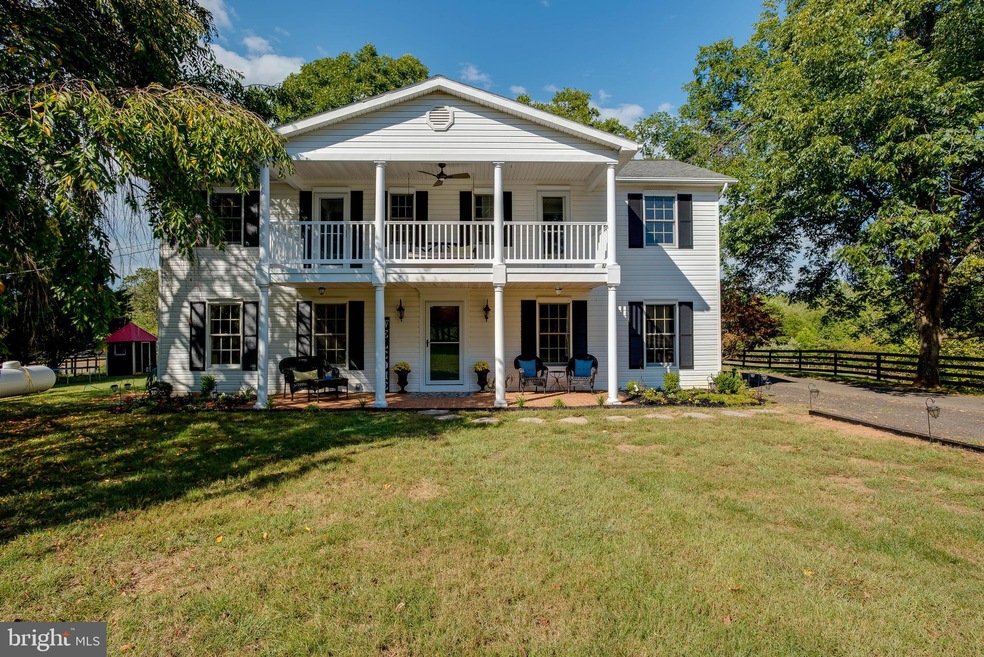 17167 Waterloo Rd, Amissville, VA 20106 - photo 1