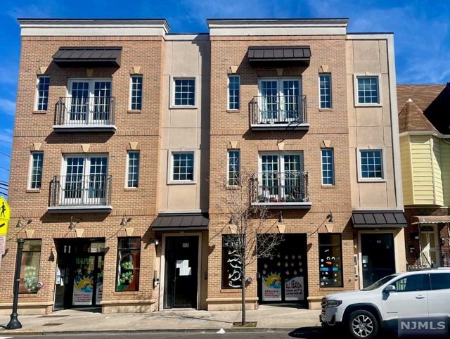313 Frank E Rodgers Blvd N unit 3, Harrison, NJ 07029 - photo 1