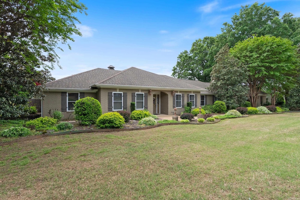 Pending $649,000