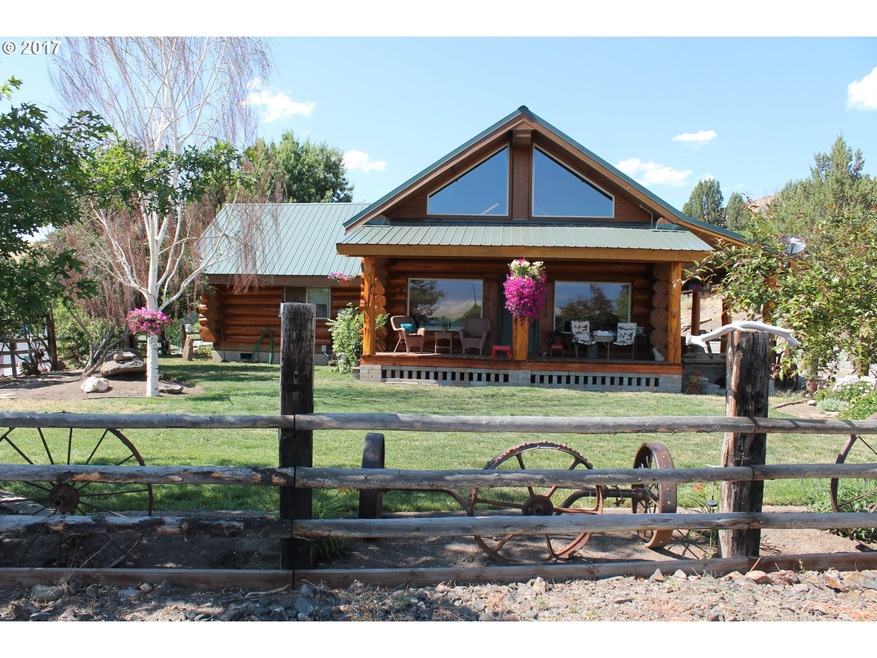 671 N Washington St, Prairie City, OR 97869 - photo 1