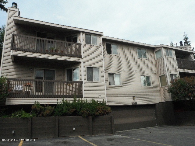 3041 E. 42nd Ave