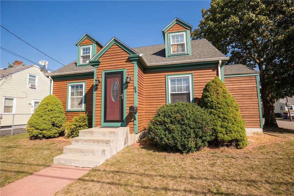 94 Rosemere Rd, Pawtucket, RI 02861 - photo 1