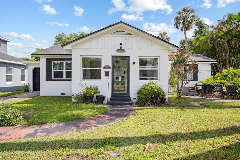 1871 Staunton Avenue, Winter Park, Florida...located a block from Lake Killarney.