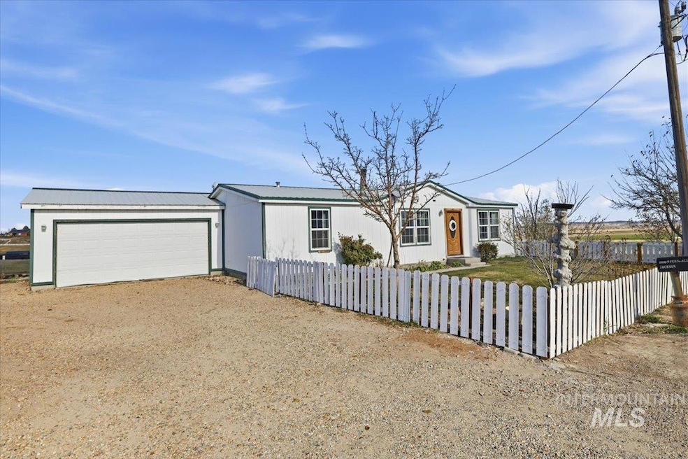 4207 W Pershall Rd, Marsing, ID 83639 - photo 1