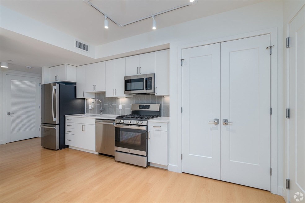 605 Concord Ave unit 211, Cambridge, MA 02138 - photo 1