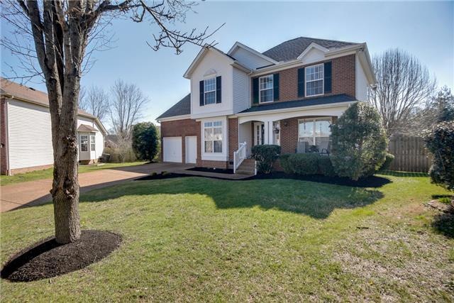 Welcome to 709 Amhearst Ct in Franklin's Rogerrshire neighborhood.