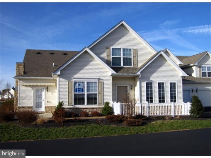 1043 Burgundy Cir, Pennsburg, PA 18073 - photo 1