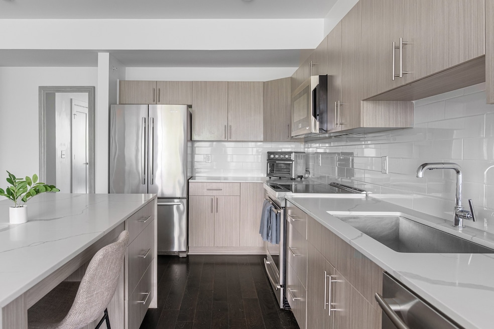 For Sale $525,000 • Co-Listing Agent