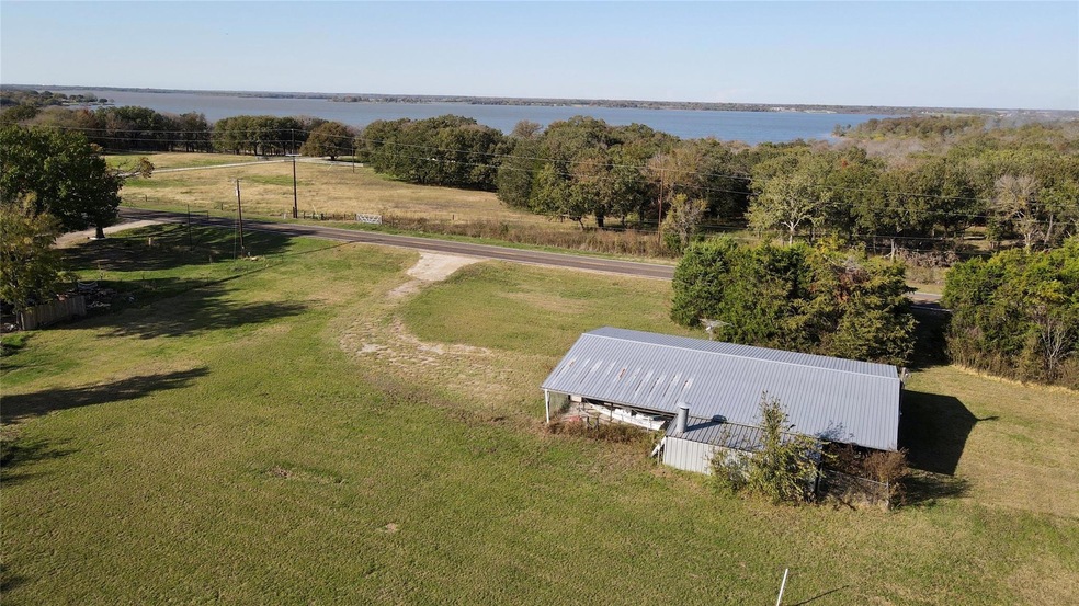 102 SE County Road 3085, Corsicana, TX 75109 - photo 1
