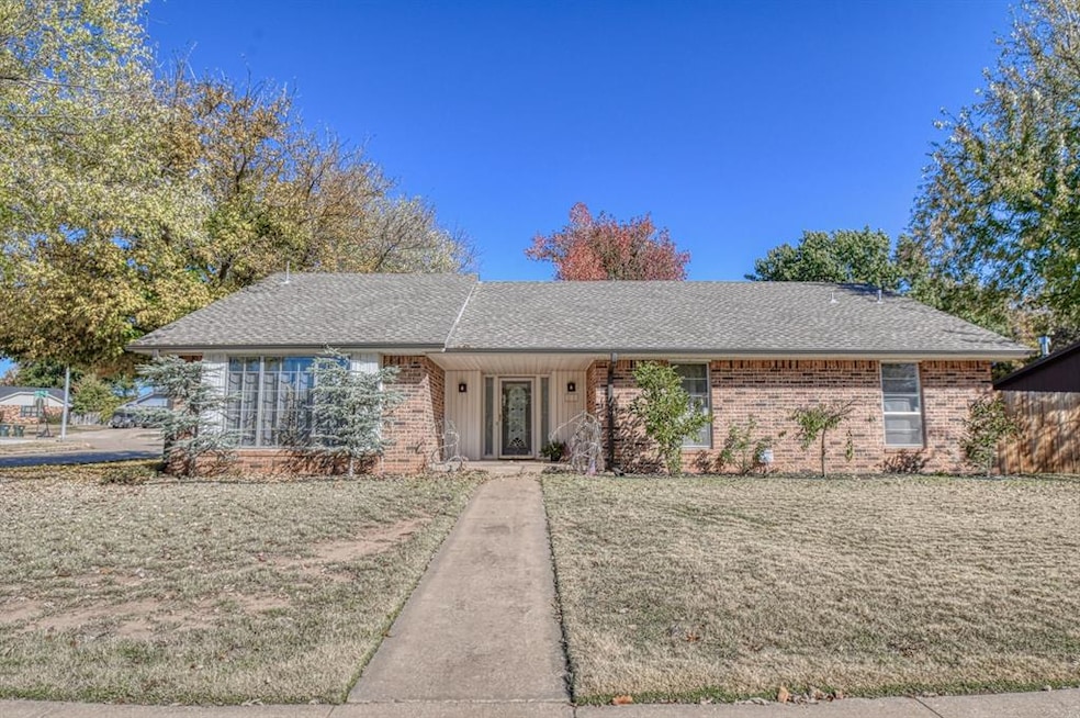 3927 Pine Tree Cir, Norman, OK 73072 | MLS# 1088639