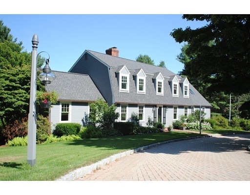 4 Bishop Ln, Sudbury, MA 01776 - photo 1