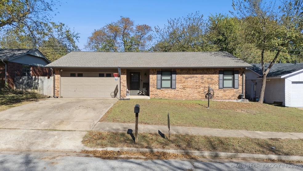 400 E Vicksburg St, Broken Arrow, OK 74011 - photo 1