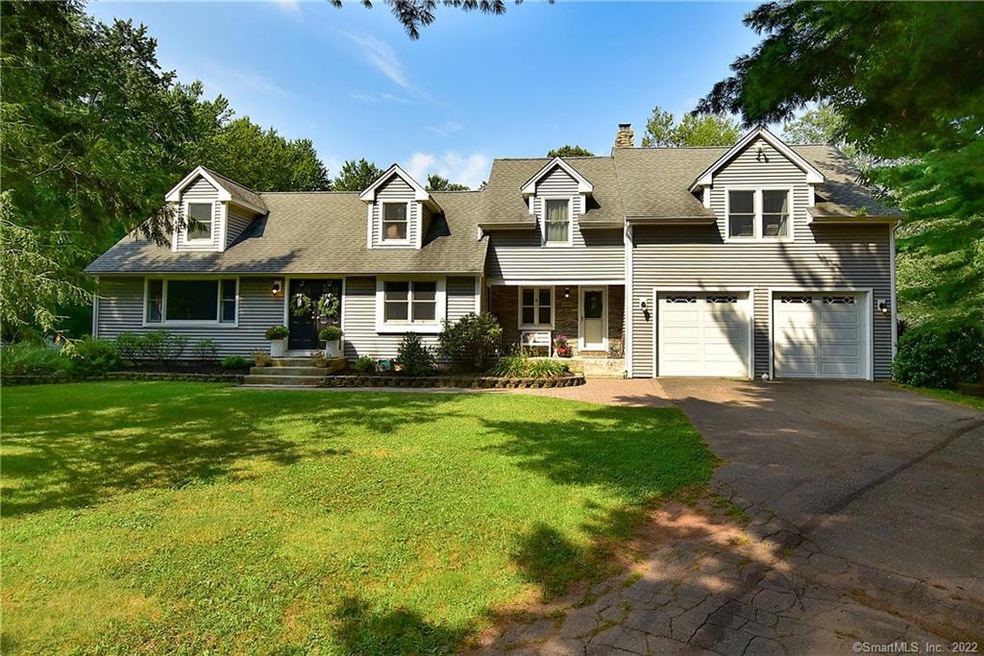 136 1/2 Tripp Rd, Ellington, CT 06029 - photo 1