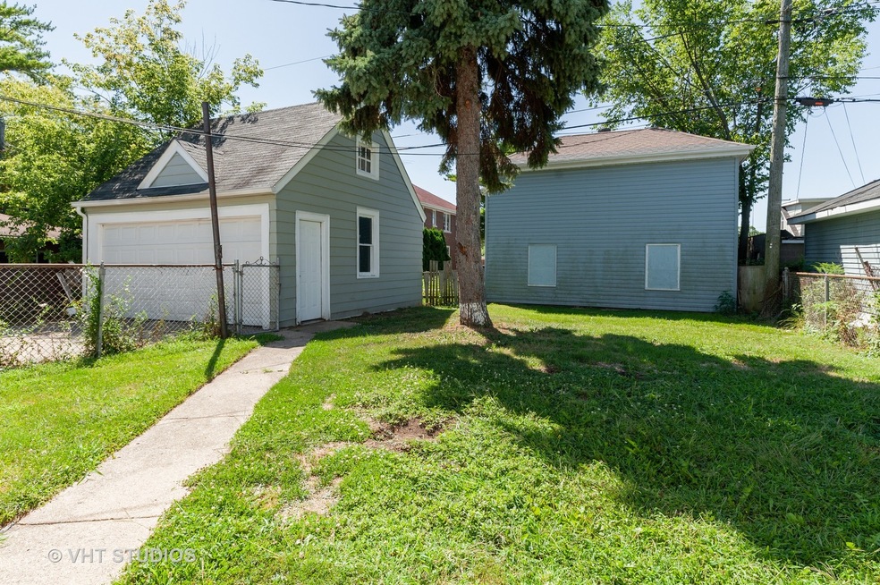 1527 W Cornelia Ave, Waukegan, IL 60085 - photo 1