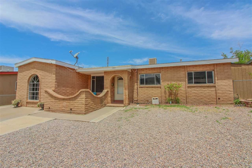 1401 Hendrix Ave, Alamogordo, NM 88310 - photo 1