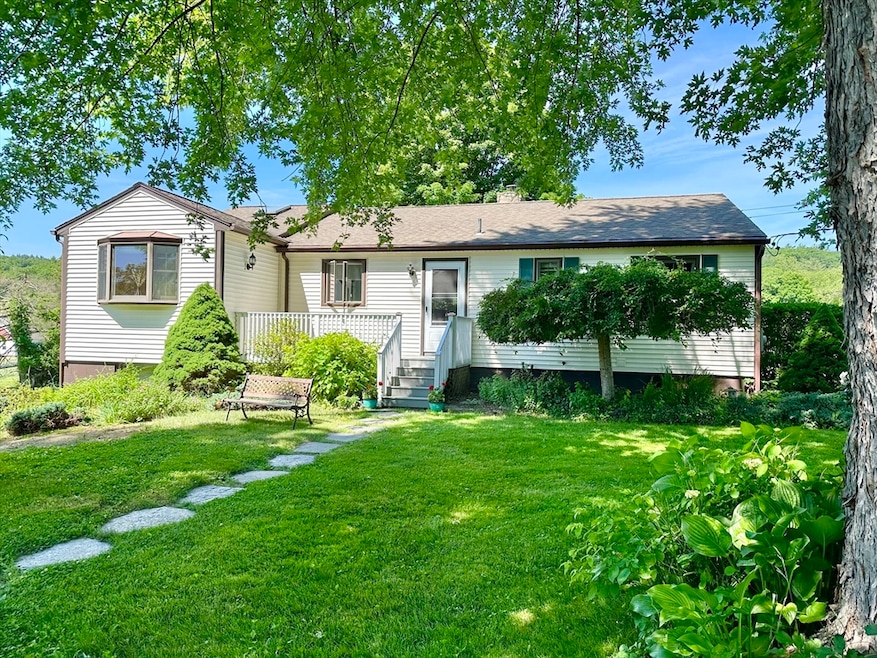 11 Poplar Hill Rd, West Whately, MA 01039 - photo 1