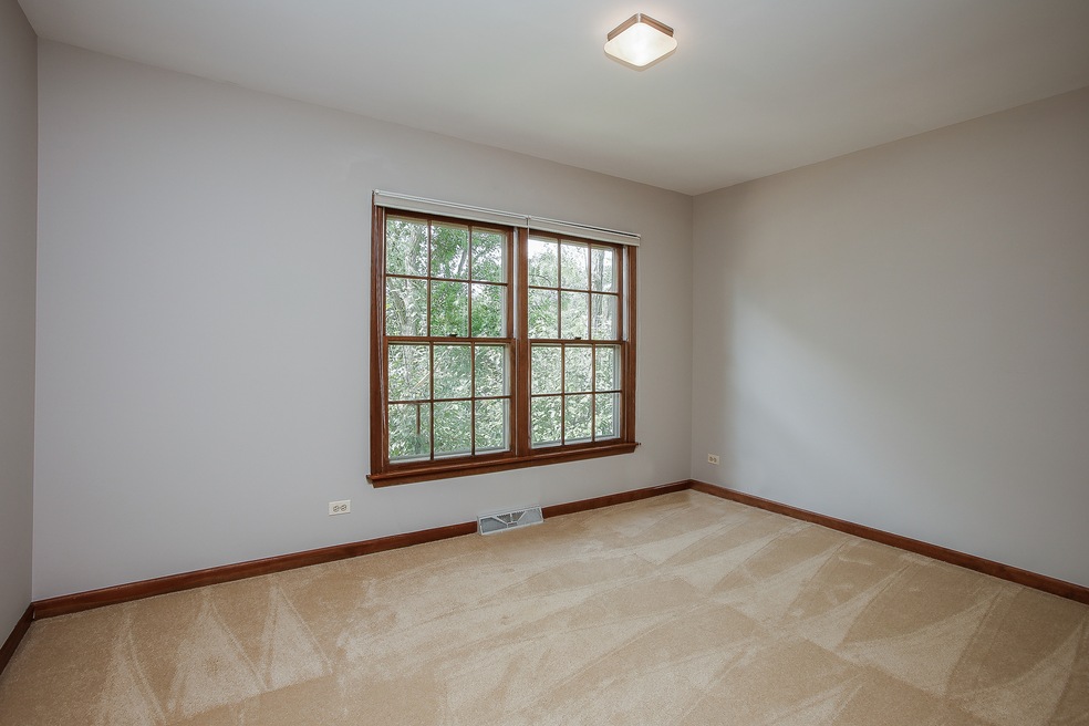 207 Vernon Ave, Wheaton, IL 60187 - photo 1