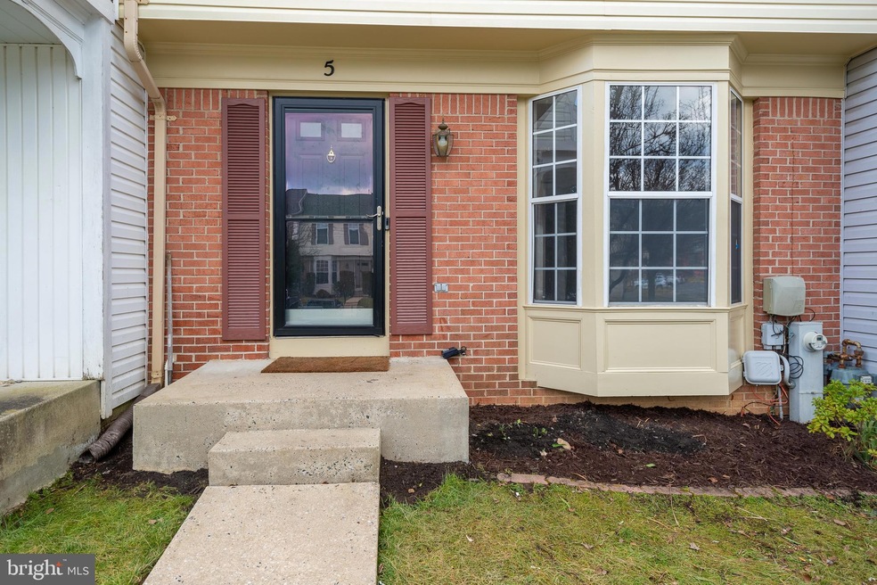 5 Kimberlys Ct, Windsor Mill, MD 21244 - photo 1