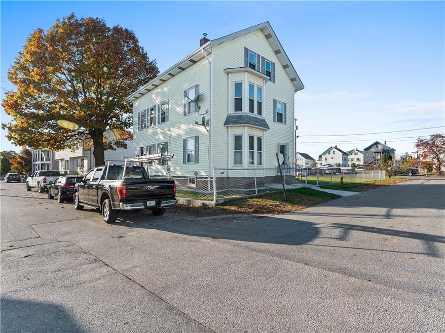 21 Geldard St, Cumberland, RI 02864 - photo 1