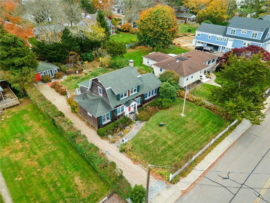 55 Crandall Ave, Westerly, RI 02891 - photo 1