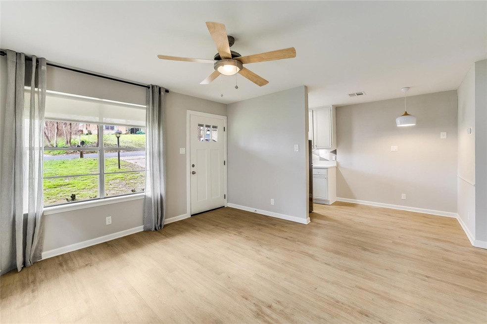 1612 Elmhurst Dr unit B, Austin, TX 78741 - photo 1