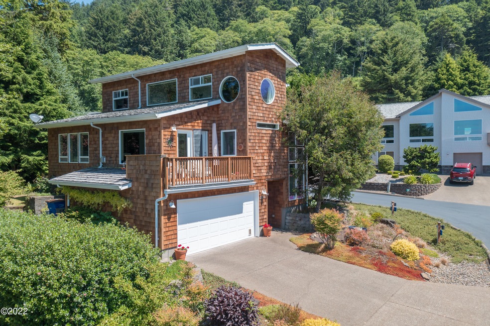 204 Sea Crest Pl