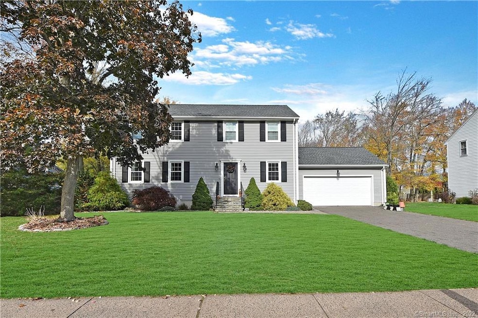 257 Hang Dog Ln, Wethersfield, CT 06109 - photo 1