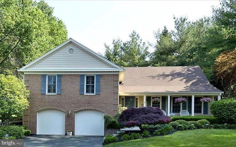 20320 Pleasant Ridge Dr, Montgomery Village, MD 20886 - photo 1