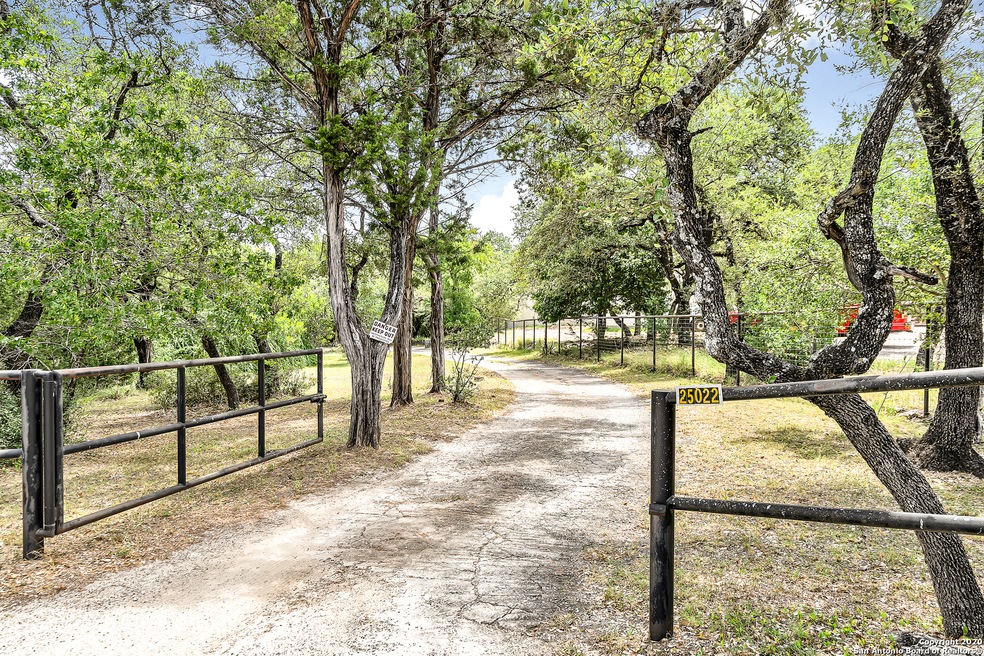 25022 Prairie Mountain Dr, San Antonio, TX 78255 - photo 1