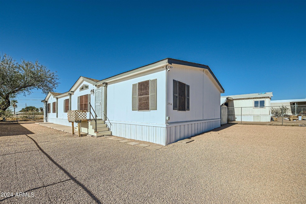 1954 S Mariposa Rd - MLS Sized - 001 - 0
