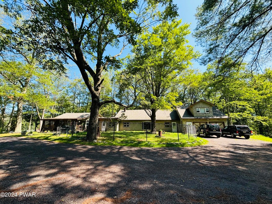 351 Sawkill Rd unit 2, Milford, PA 18337 - photo 1