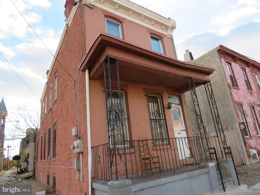 554 Pine St, Camden, NJ 08103 - photo 1