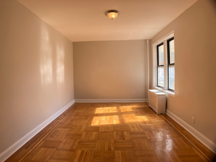 213 Bennett Ave unit 5-C, New York, NY 10040 - photo 1