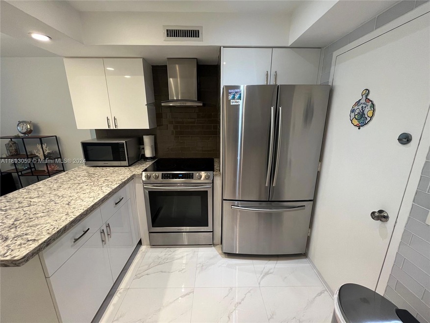 The Alexander Tower unit 1510, Hollywood, FL 33019 - photo 1